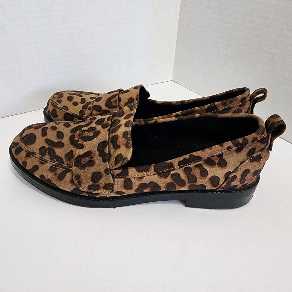 Rocket Dog Leopard Print Loafers Women’s Size 10 Penny Slip On Flats